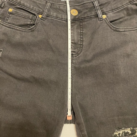 INC International Concepts Women's Washed Black Mid-Rise Boyfriend Jeans size 8 - Picture 14 of 16